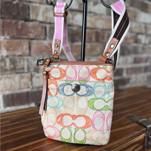 Multicolor Patterned Coach Crossbody Coach Kitt Messenger Crossbody in Rainbow Signature Canvas  main image 4
